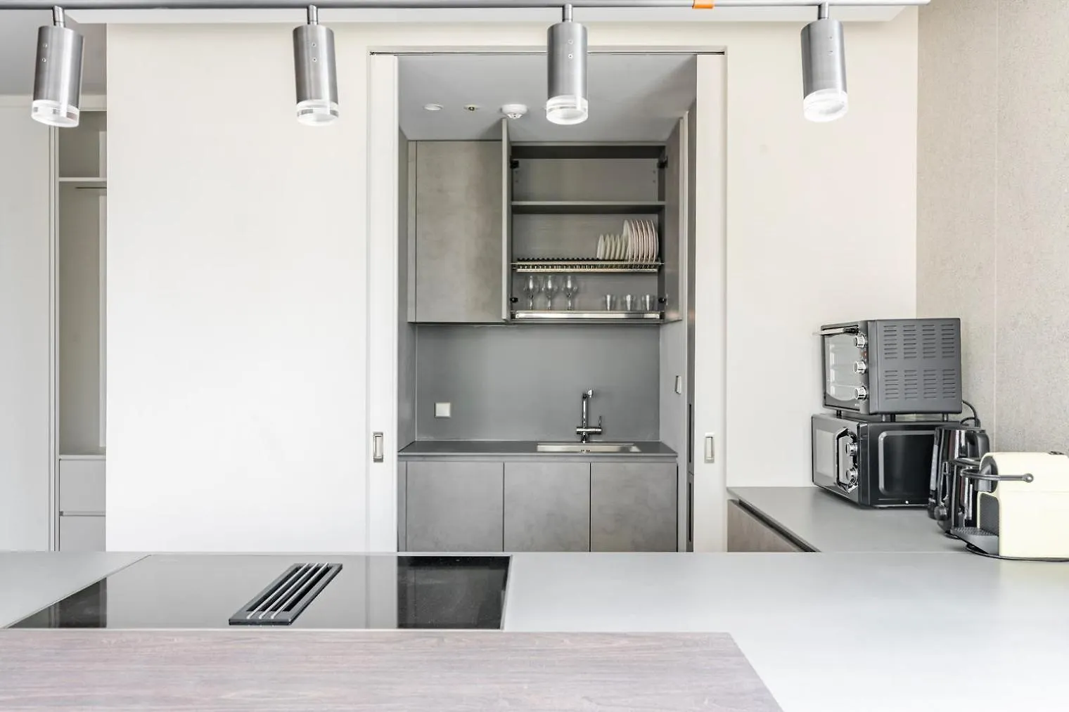 Apartment Blueground Id1 Nonhyeon City View Ac Sel-1 Seoul Südkorea